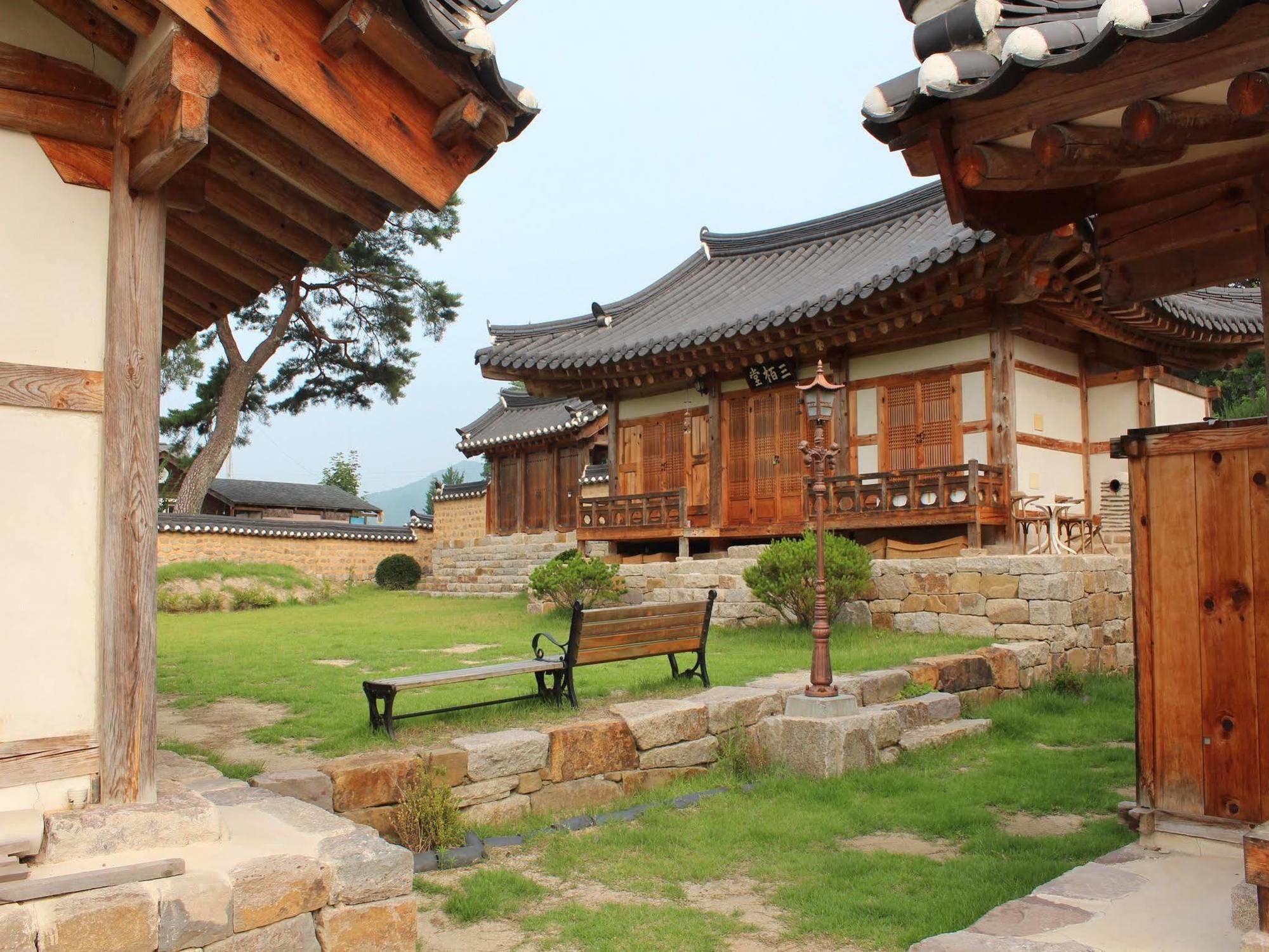 Ongye Jongtaek Hotel Andong Exterior photo