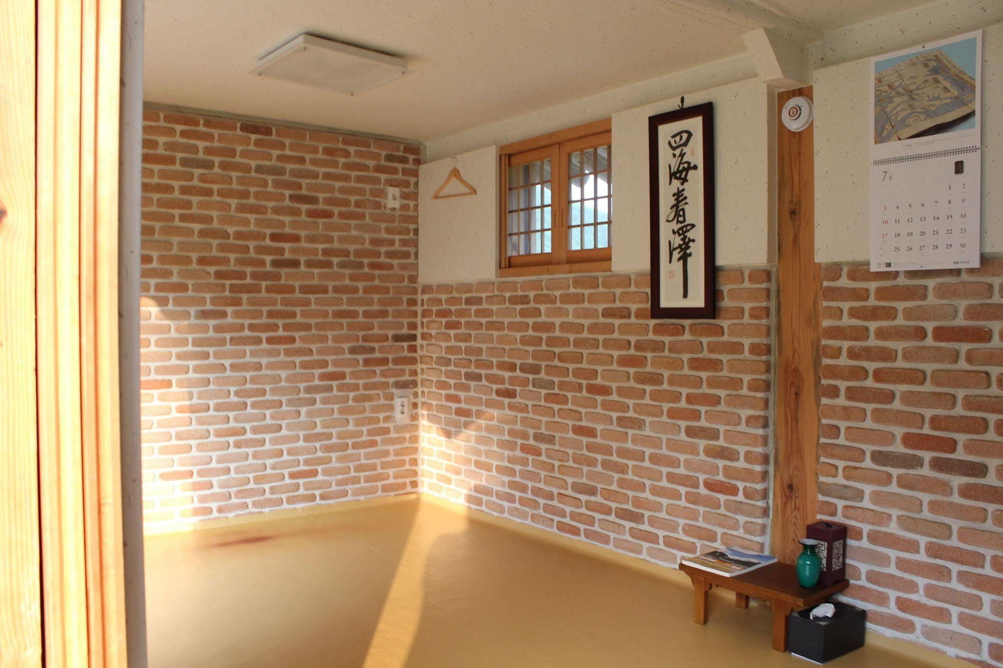 Ongye Jongtaek Hotel Andong Exterior photo