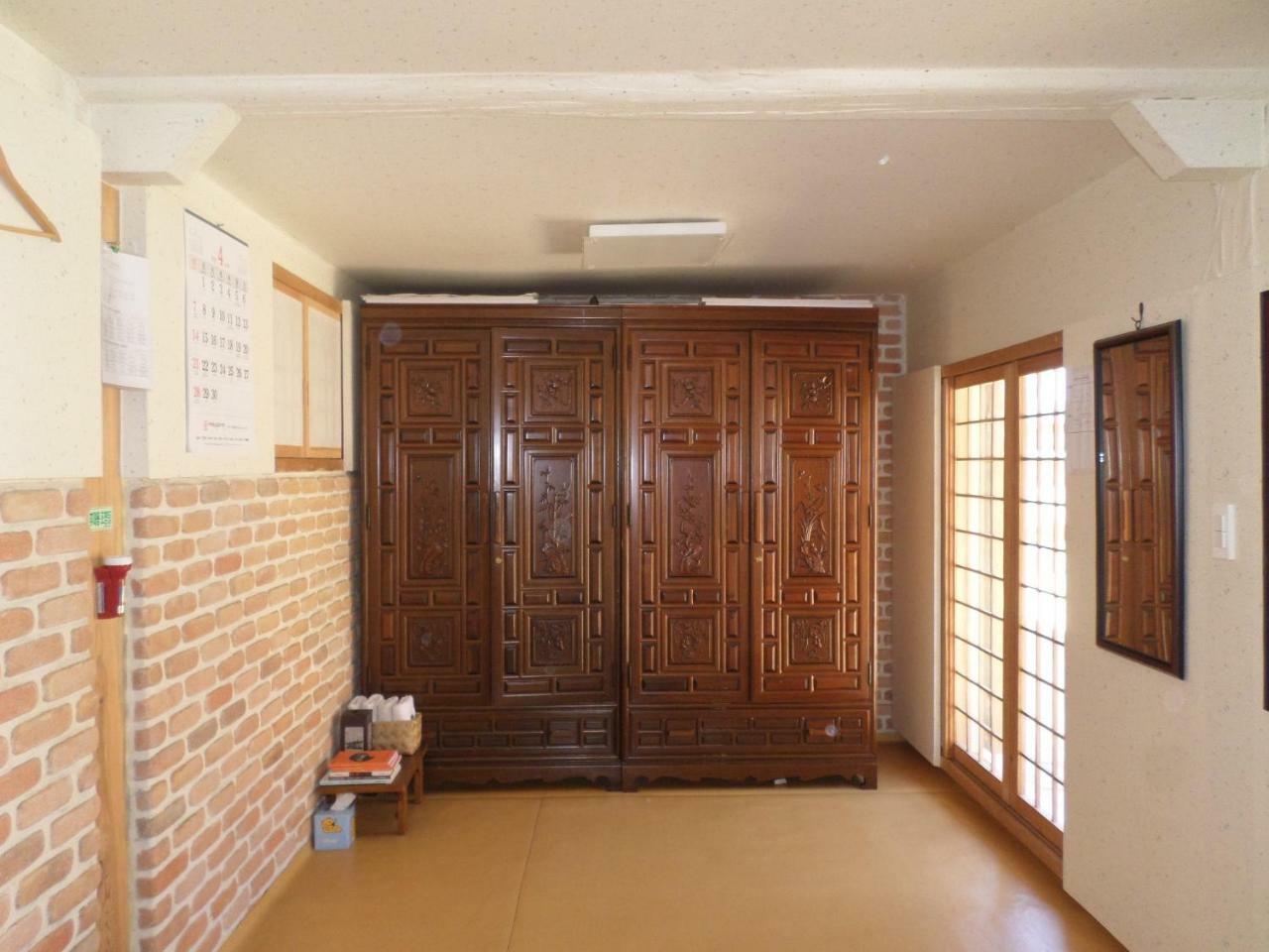 Ongye Jongtaek Hotel Andong Exterior photo